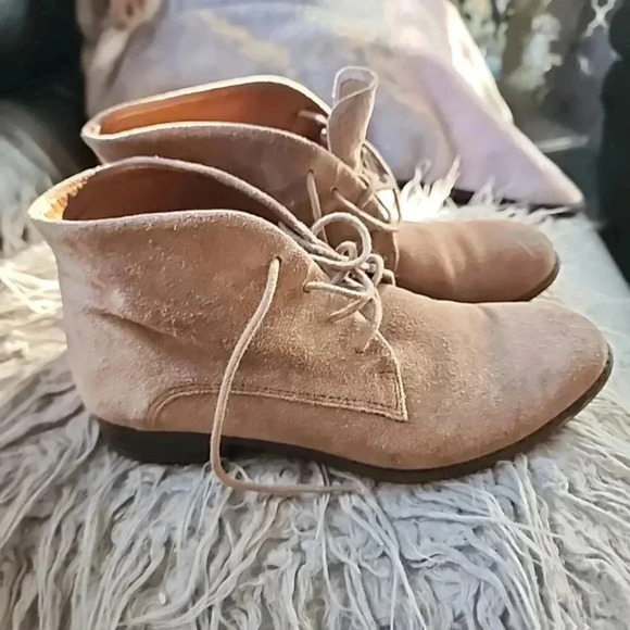 Franco Sarto Suede Desert Booties. Size 6 - Picture 8 of 8